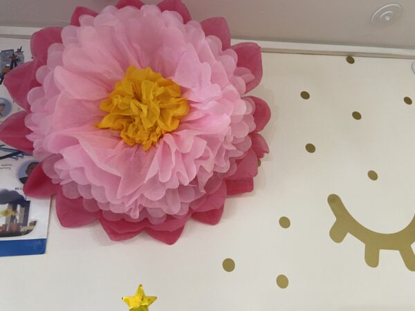 3 Fleurs Papier Décoratives – Image 2