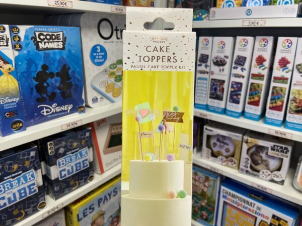 Kit Cake Topper Pastel