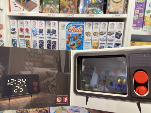 Reveil Tv Retro Annees 80 Gris Mobility On Board